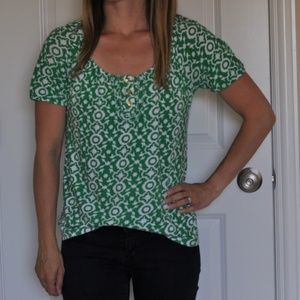 Banana Republic medium henley tshirt